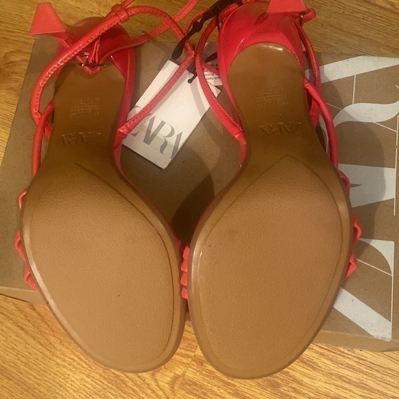 ZARA Woman Sandals with rolled thin straps. Rounded toe. Buckle strap 40/9US - Picture 13 of 13